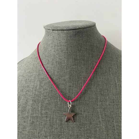Upcycled Star pendant necklace - Picture 1 of 4